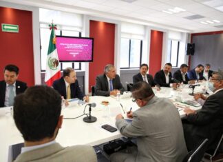 Se reúne secretario de Gobernación y gobernador Alfonso Durazo con mineros de Cananea