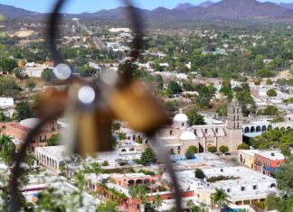 Los candados del mirador y la magia de Álamos
