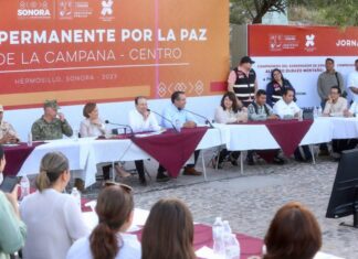 Toma protesta gobernador Alfonso Durazo a Red Vecinal Ciudadana en centro de Hermosillo