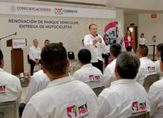 Gobernador Alfonso Durazo entrega 59 motocicletas a Sepomex y anuncia rehabilitación de edificio central de correos