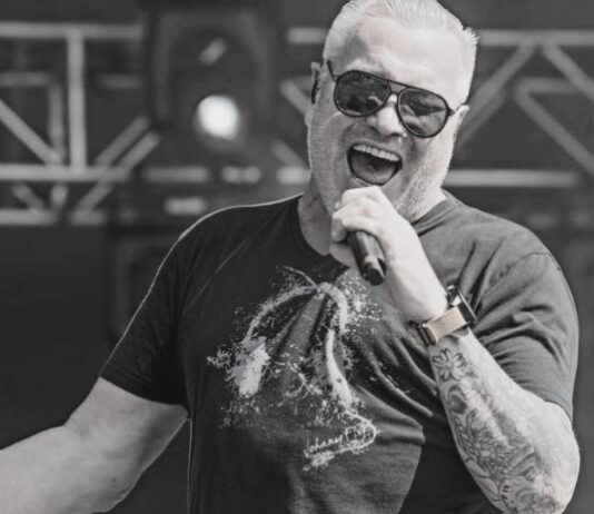 Murió Steve Harwell, cantante de Smash Mouth