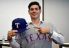 El beisbolista mexicano Ángel Arredondo, de 17 años, firma con los Rangers de Texas: “Ha valido la pena todo el sacrificio”