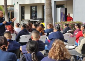 Trabajadores de la CTM de Santa Ana, se reúnen a dialogar con Beltrones