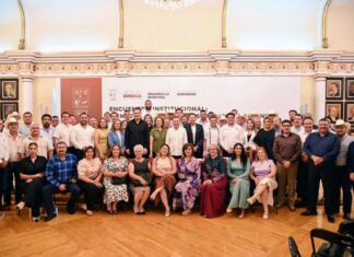 Refrenda Gobernador Durazo compromiso de gobierno municipalista en reunión con alcaldes electos