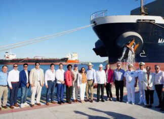 Con modernización del Puerto de Guaymas Gobernador Durazo afianza relación comercial Sonora-Estados Unidos