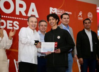 Gobernador Durazo beneficia a más de 600 jóvenes con estímulos académicos y deportivos