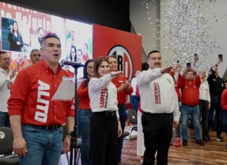Alejandro Moreno toma protesta a Lupita Soto y Onésimo Aguilera como Dirigentes del PRI Sonora