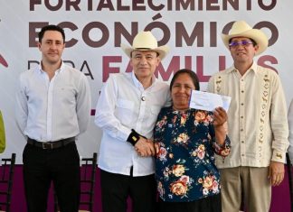 Gobernador Durazo respalda economía de más de 13 mil familias vulnerables con entrega de apoyos directos