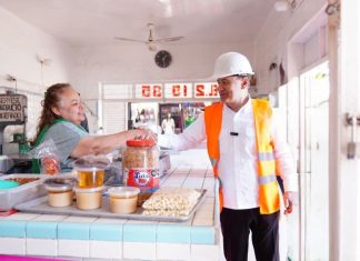 Gobernador Durazo impulsa crecimiento de los pequeños negocios en Sonora