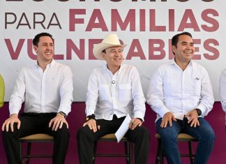 Gobernador Durazo cumple a más de 2 mil 600 familias del sur con entrega de tarjetas para fortalecer su economía