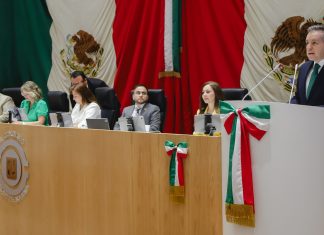 Rinden protesta personas juzgadoras ante el Congreso de Sonora