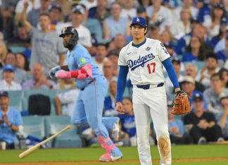 Ohtani pierde el partido y Vladimir Guerrero Jr. revive la Serie Mundial