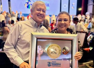 Recibe Elizabeth Araux el Premio Nacional de Educación en Ciencias de la Tierra