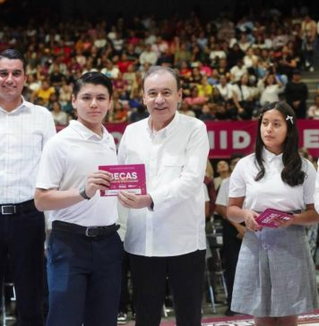 Gobernador Durazo incrementa a mil millones el presupuesto de Becas Sonora para 2026