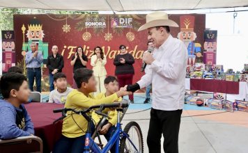 Gobernador Durazo impulsa el desarrollo integral de niñas y niños en condición vulnerable con apoyos y becas