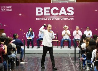 Más de medio millón de estudiantes recibirán una beca en Sonora: Durazo