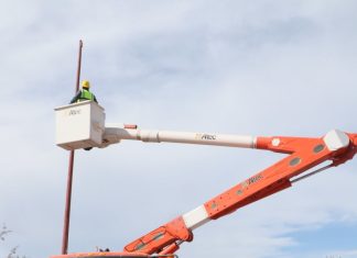 Más iluminación para fortalecer la seguridad y el bienestar de la comunidad en Navojoa: Elías Retes