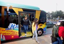 Ofrece H Bus traslados gratuitos a estudiantes universitarios con cero emisiones contaminantes