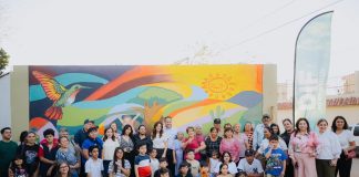 Apoyan Toño Astiazarán y Patty Ruibal talento de niñez hermosillense con mural comunitario en CIF Norte