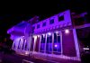 En homenaje a las mujeres, Palacio de Navojoa se «Pinta de Morado»