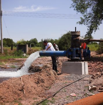 ”Estamos trabajando para darles agua todo el año”: alcalde Elías Retes