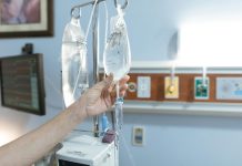 Suman 6 muertos por suero vitaminado en Sonora