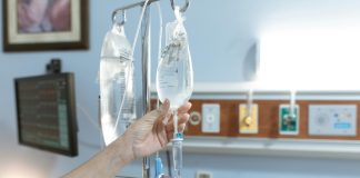 Suman 6 muertos por suero vitaminado en Sonora