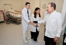 Gobernador Durazo impulsa capacitación a médicos con mil becas para fortalecer atención a la salud