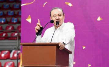 Gobernador Durazo beca a más de 600 atletas sonorenses y asegura su formación deportiva
