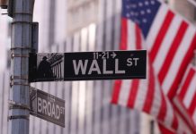 Wall Street cierra en rojo luego que la Fed mantuviera los tipos de interés sin cambios