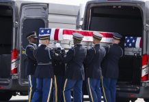 Trump asegura que Irán no está listo para un acuerdo nuclear y pagará «con creces» la muerte de militares de EU