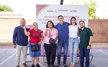 Gobierno de Sonora entrega apoyos de Fortalecimiento Económico a familias de Bahía de Kino