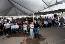 Lleva Gobernador Durazo soluciones y atención directa a familias de Pueblitos con Sonora Atiende