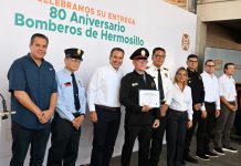 Reconoce Toño Astiazarán a fundadores del Departamento de Bomberos por su labor a favor de hermosillenses