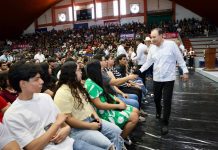 Gobernador Durazo garantiza con becas permanencia universitaria de 14 mil estudiantes de Cajeme y Navojoa