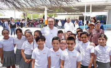 Arranca Durazo de manera exitosa ciclo escolar con entrega de uniformes y libros de texto gratuitos