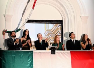 Historia, orgullo y celebración; Gobernador Durazo conmemora junto a miles de sonorenses el 216 aniversario de la Independencia