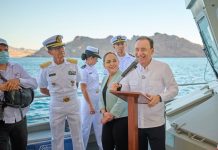 Gobernador Durazo reúne al sector turístico nacional y fortalece Sistema Arrecifal con hundimiento de ex buque